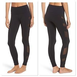Alo High Waist Mesh Inset Leggings - size small